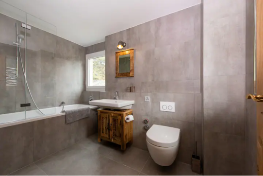 Master ensuite